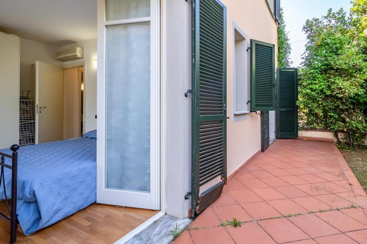 Piana Di Solaro Modern Flat & Swimming Pool Appartement Lerici Buitenkant foto