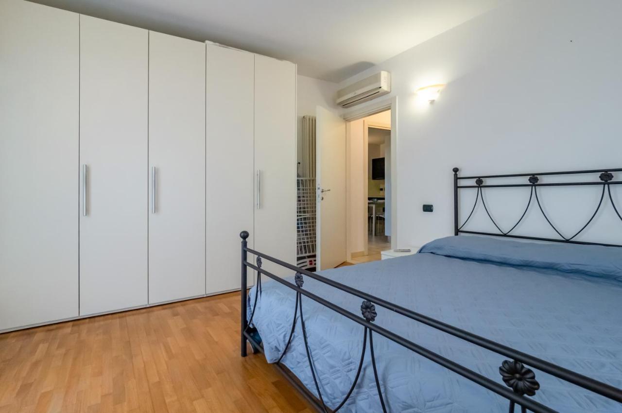 Piana Di Solaro Modern Flat & Swimming Pool Appartement Lerici Buitenkant foto